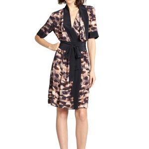 BCBGMaxAzria Walena silk print wrap dress Small